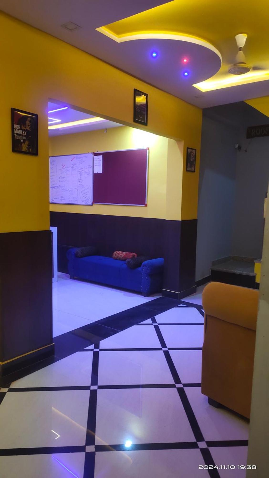Big Brother Hostel Hotel Agra  Dış mekan fotoğraf