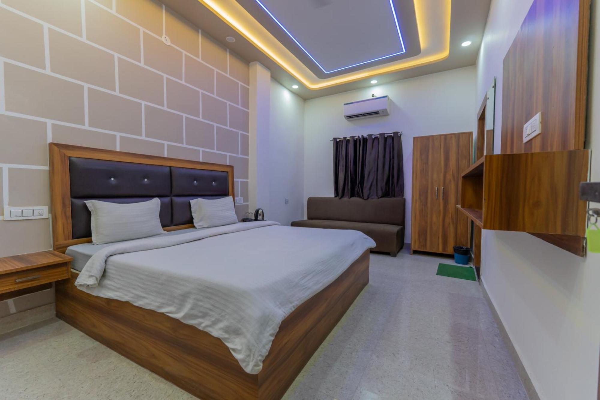 Big Brother Hostel Hotel Agra  Oda fotoğraf