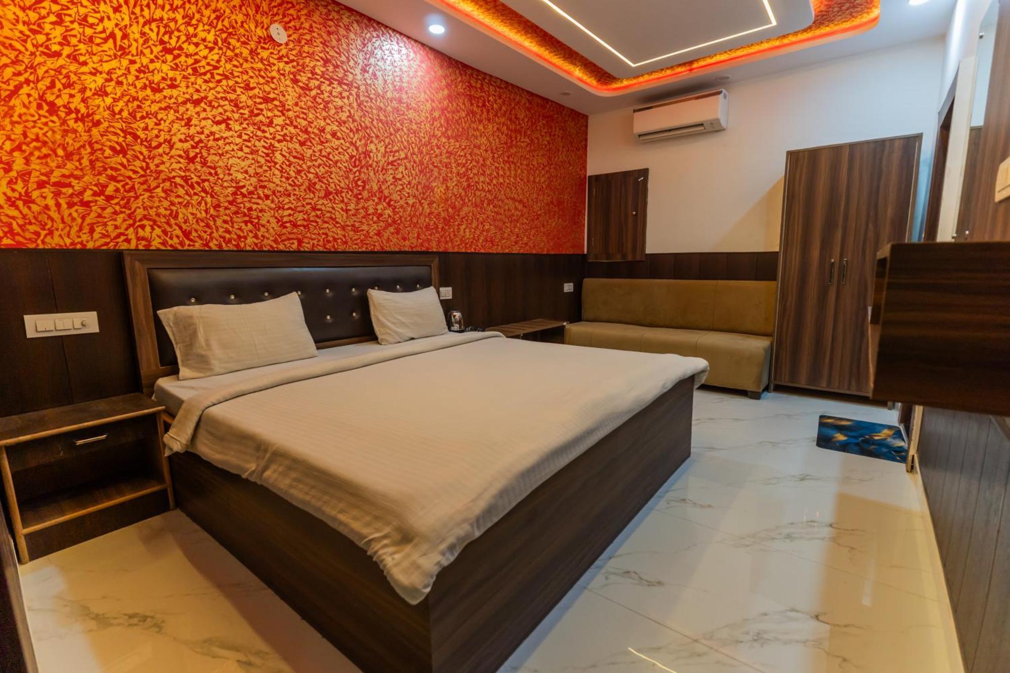 Big Brother Hostel Hotel Agra  Oda fotoğraf